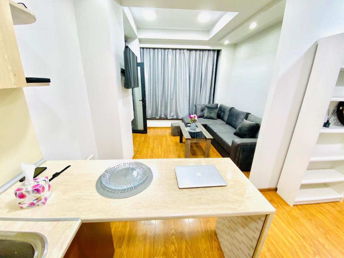 Sunny Apartment Dilijan Luaran gambar